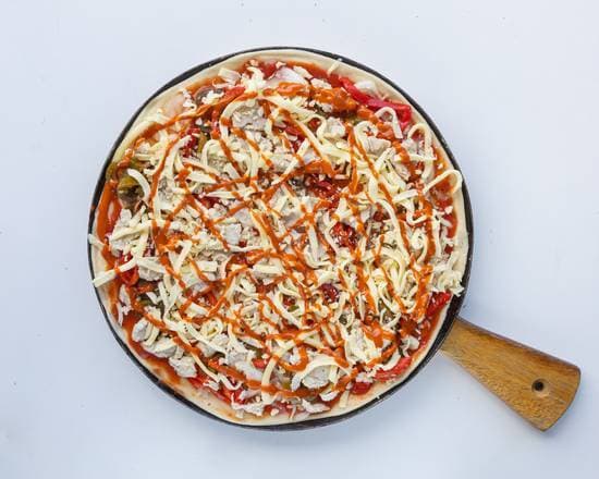 Hot and Spicy Chicken Pizza